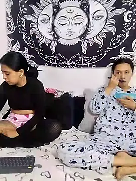 Snapshot of emily_n_abby chatting on April 28, 2026, 1:15 pm emily n abby online show from April 28, 2026, 1:15 pm