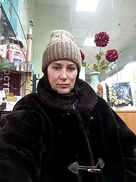 Luna 7777 online show from February 19, 2026, 12:46 pm