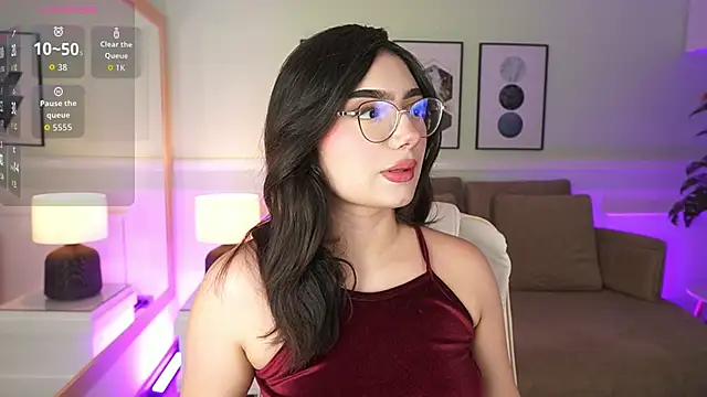 EmilyTurneer online show from March 18, 2026, 7:15 pm