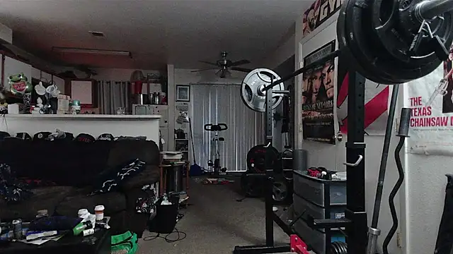 biggerisbetter12 online show from March 6, 2026, 1:39 pm