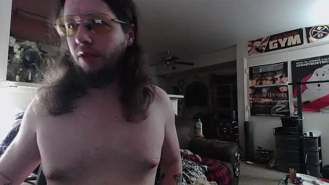 Snapshot of biggerisbetter12 chatting on June 5, 2026, 8:31 am biggerisbetter12 online show from June 5, 2026, 8:31 am