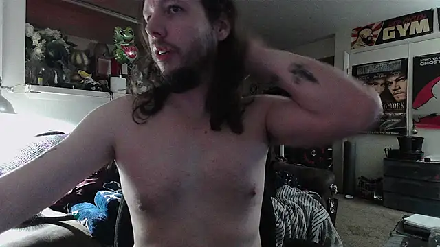 biggerisbetter12 online show from April 4, 2026, 2:29 am