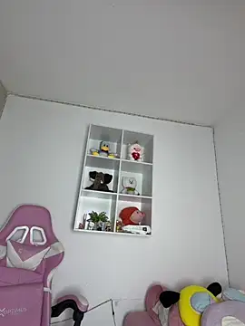  Alicee 1 online show from May 23, 2026, 12:20 am