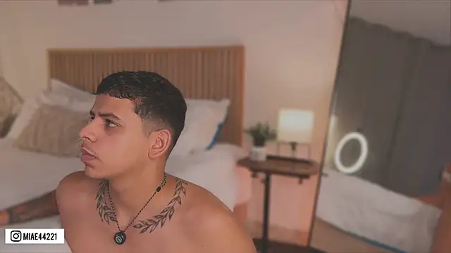 Little Emma 11 online show from April 17, 2026, 2:53 pm