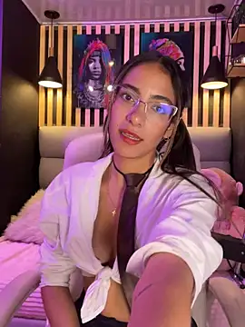 elegant  rouse online show from October 17, 2025, 11:28 pm