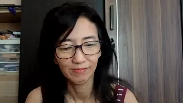Snapshot of princessD077 chatting on July 1, 2026, 4:46 am princessD077 online show from July 1, 2026, 4:46 am