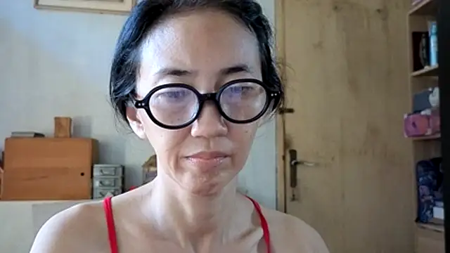 princessD077 online show from May 10, 2026, 8:40 am
