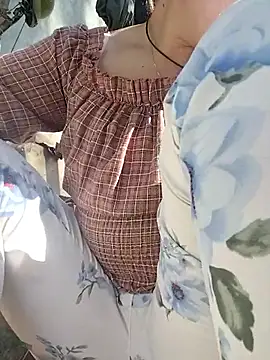 Sinhlinh2020 online show from December 22, 2025, 3:28 am