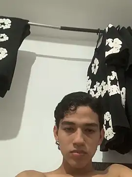 Alex king17 online show from April 5, 2026, 6:42 am