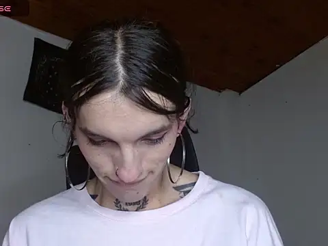 Scarlett crastrawberry online show from April 23, 2026, 1:56 am