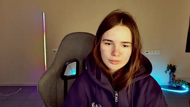 May Bloom online show from February 3, 2026, 6:22 am