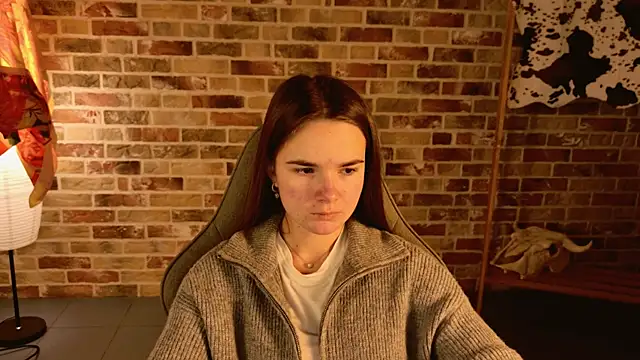 May Bloom online show from November 23, 2025, 9:19 am