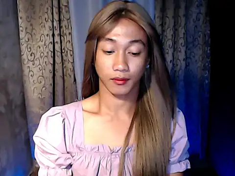 Snapshot of taylaxuxu chatting on February 24, 2026, 9:26 pm taylaxuxu online show from February 24, 2026, 9:26 pm