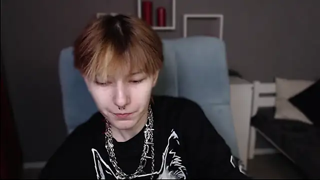 Snapshot of guitarandangell chatting on February 28, 2026, 6:46 am guitarandangell online show from February 28, 2026, 6:46 am