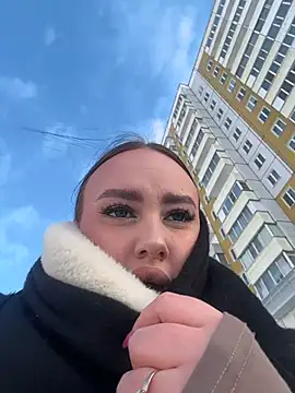 KiraSunshine online show from January 7, 2026, 3:44 am