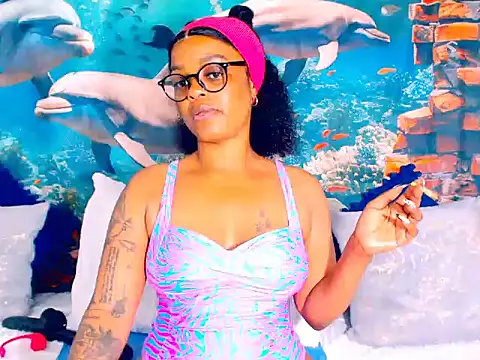 Cherrybootyjoy online show from November 28, 2025, 6:46 am