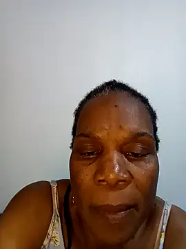 Hotcougar online show from October 24, 2025, 6:07 pm