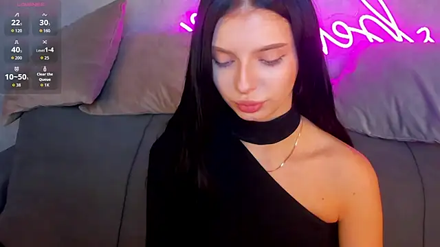 Eva Mayers online show from November 6, 2025, 12:47 am