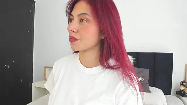 Snapshot of melanie_roux__ chatting on July 24, 2026, 1:07 pm melanie roux online show from July 24, 2026, 1:07 pm