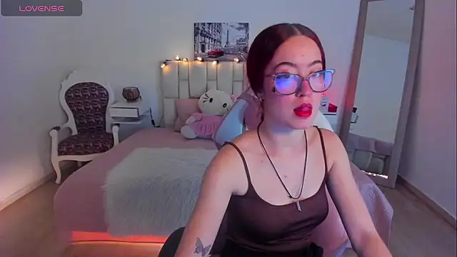 Amaraa couper1 online show from October 31, 2025, 3:14 am