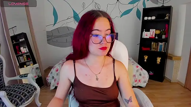 Amaraa couper1 online show from March 4, 2026, 3:58 am