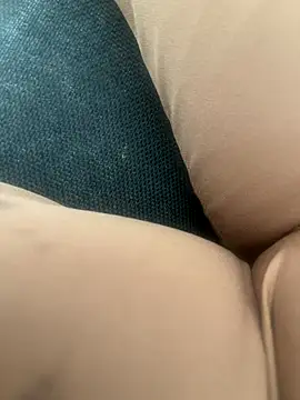 belaamor online show from October 17, 2025, 6:43 pm