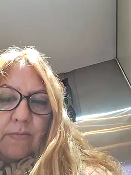 Snapshot of JennyInVegas chatting on July 13, 2026, 1:43 pm JennyInVegas online show from July 13, 2026, 1:43 pm