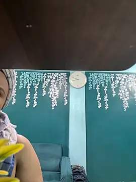 heenashai online show from November 8, 2025, 3:48 pm