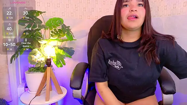 Snapshot of Miia_aurora chatting on January 6, 2026, 11:58 am Miia aurora online show from January 6, 2026, 11:58 am