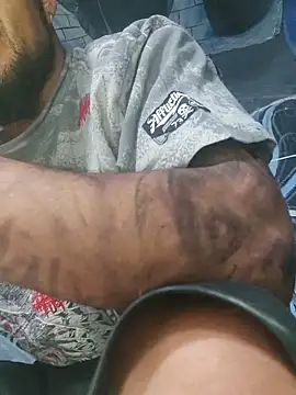 vergueo3 online show from April 12, 2026, 9:18 pm