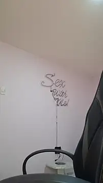 princess foxxy online show from November 29, 2025, 3:06 am