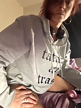 LoveLibz169 online show from April 19, 2026, 8:15 am