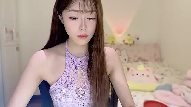 Onecutelittle online show from November 24, 2025, 12:54 am