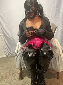 Owlpow online show from April 23, 2026, 12:28 am