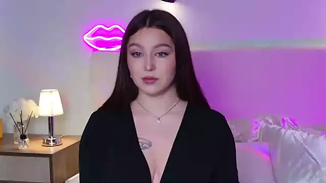  Tessa May  online show from October 31, 2025, 9:22 pm