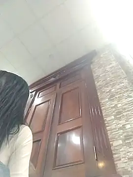 Miube2k online show from November 4, 2025, 6:28 am