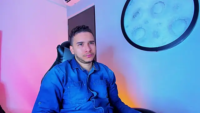 mike 257 online show from November 26, 2025, 11:43 am