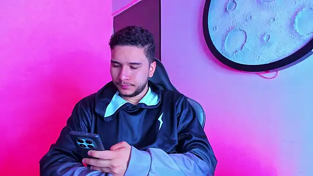 mike 257 online show from March 23, 2026, 11:43 am