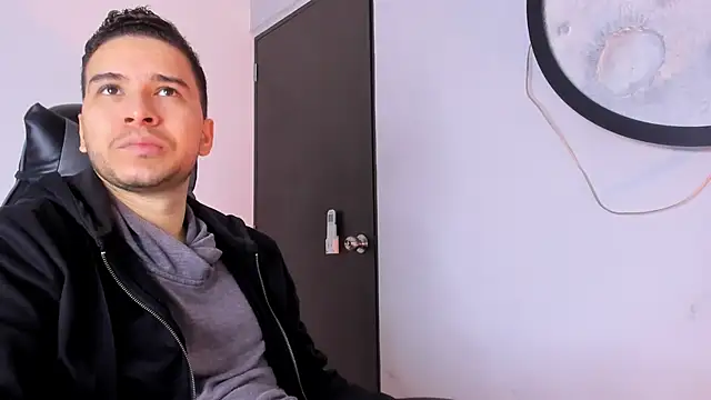 mike 257 online show from November 6, 2025, 11:36 am