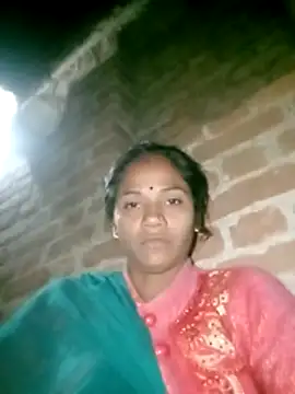 Hot cauple indian online show from November 27, 2025, 5:24 pm