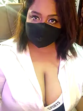 blackpearl     online show from November 2, 2025, 4:45 pm