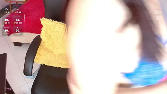 Rachellparker  online show from November 6, 2025, 11:36 am