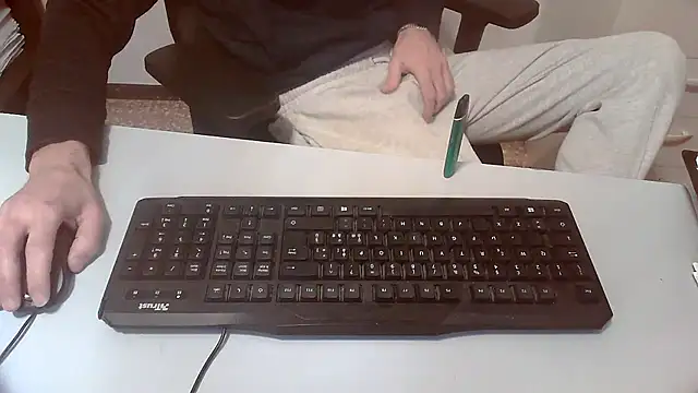 topg84 online show from December 17, 2025, 4:12 pm