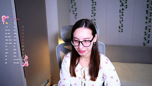 WhyEmmyCry online show from December 15, 2025, 5:46 am