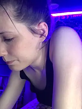 Thedeepwebcutie online show from May 24, 2026, 8:36 am