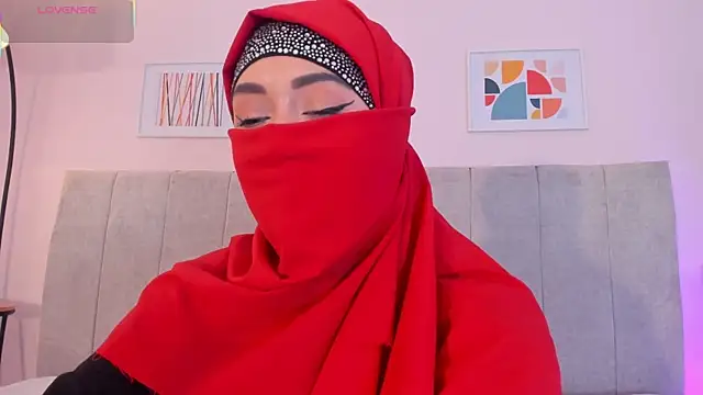 fatiima  online show from April 13, 2026, 7:07 pm