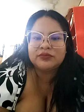 Snapshot of celeste122595 chatting on November 5, 2025, 1:36 pm celeste122595 online show from November 5, 2025, 1:36 pm