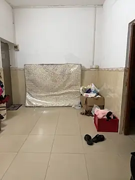 aaaaawhate online show from November 3, 2025, 11:47 am