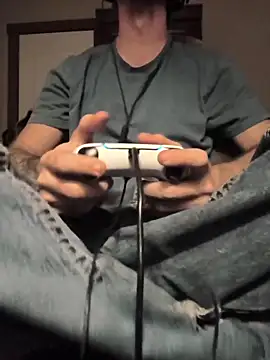 SirDirty34 online show from December 4, 2025, 3:27 am