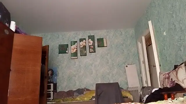 Snapshot of Nessa_Vessa chatting on October 20, 2025, 12:38 pm Nessa Vessa online show from October 20, 2025, 12:38 pm